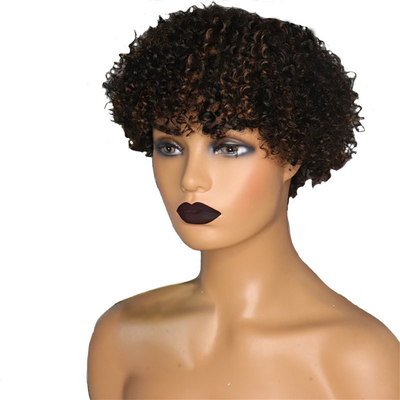 Lichte bruine Afro krullende pruik Cuticle uitgelijnd Korte Pixie Cut Mensenhaar Pruiken met knoppen